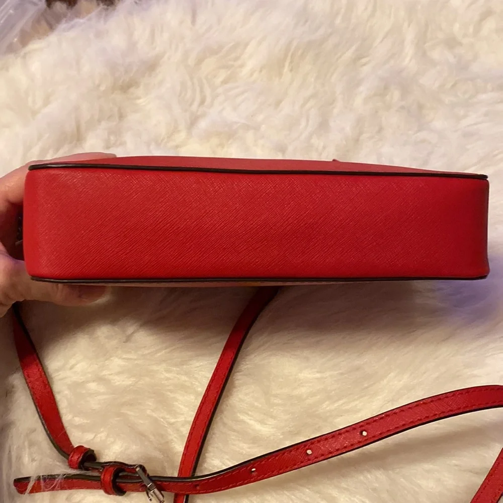 Michael Kors, red purse, excellent used condition - Picture 3 of 8
